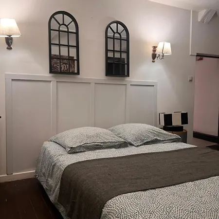 Apartmán 4 - Les Pins Roses Poitiers